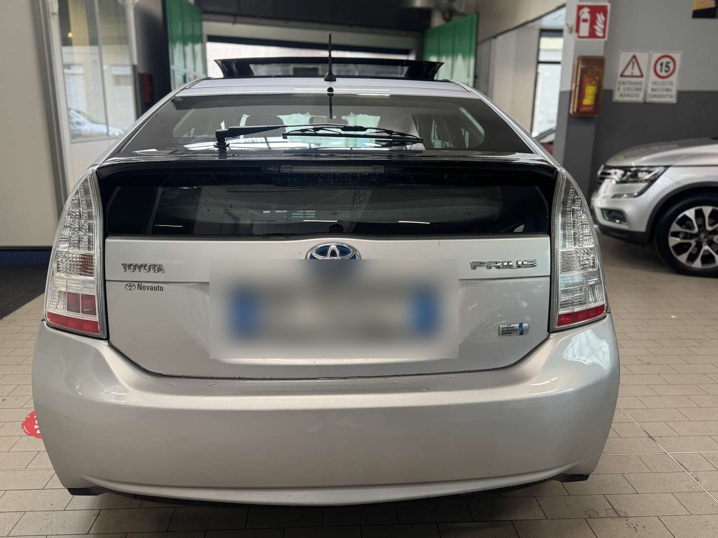 Left Hand Drive TOYOTA PRIUS gallery photo