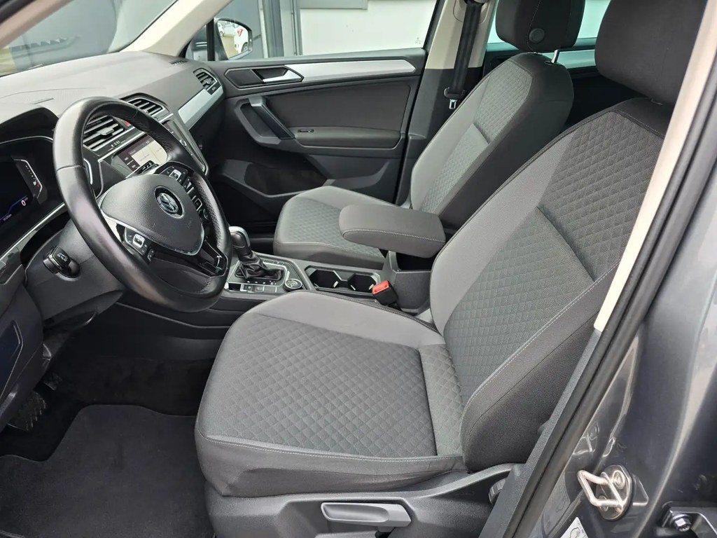 Left Hand Drive VOLKSWAGEN TIGUAN gallery photo