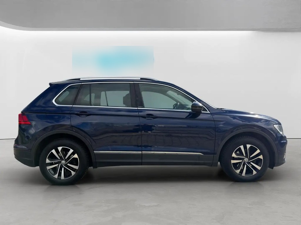 Left Hand Drive VOLKSWAGEN TIGUAN gallery photo