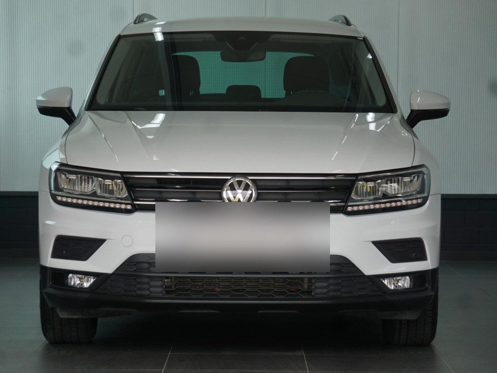 Left Hand Drive VOLKSWAGEN TIGUAN gallery photo