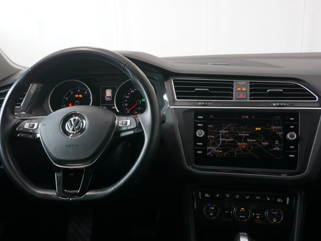 Left Hand Drive VOLKSWAGEN TIGUAN gallery photo