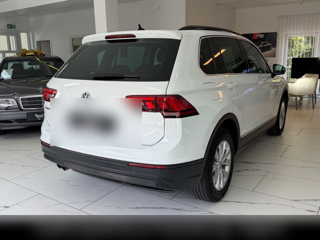 Left Hand Drive VOLKSWAGEN TIGUAN gallery photo