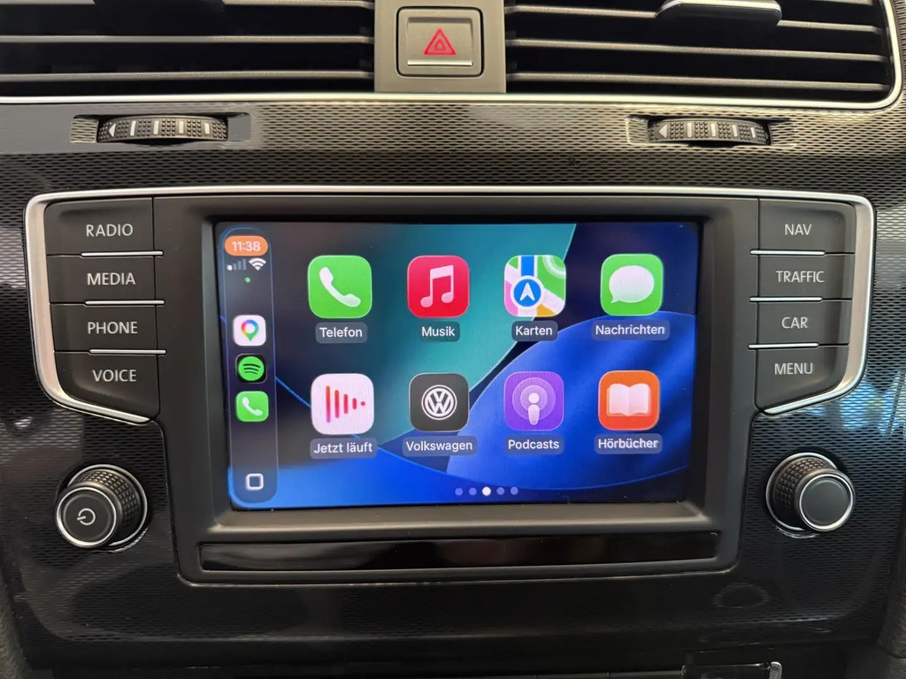 Left Hand Drive VOLKSWAGEN GOLF gallery photo