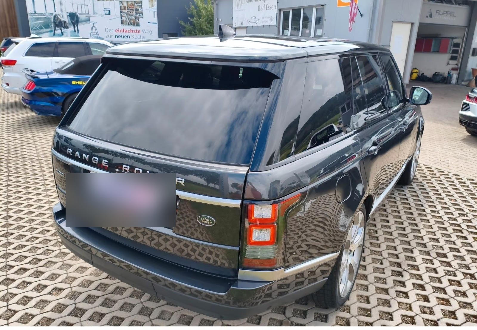 Left Hand Drive LANDROVER RANGE ROVER gallery photo
