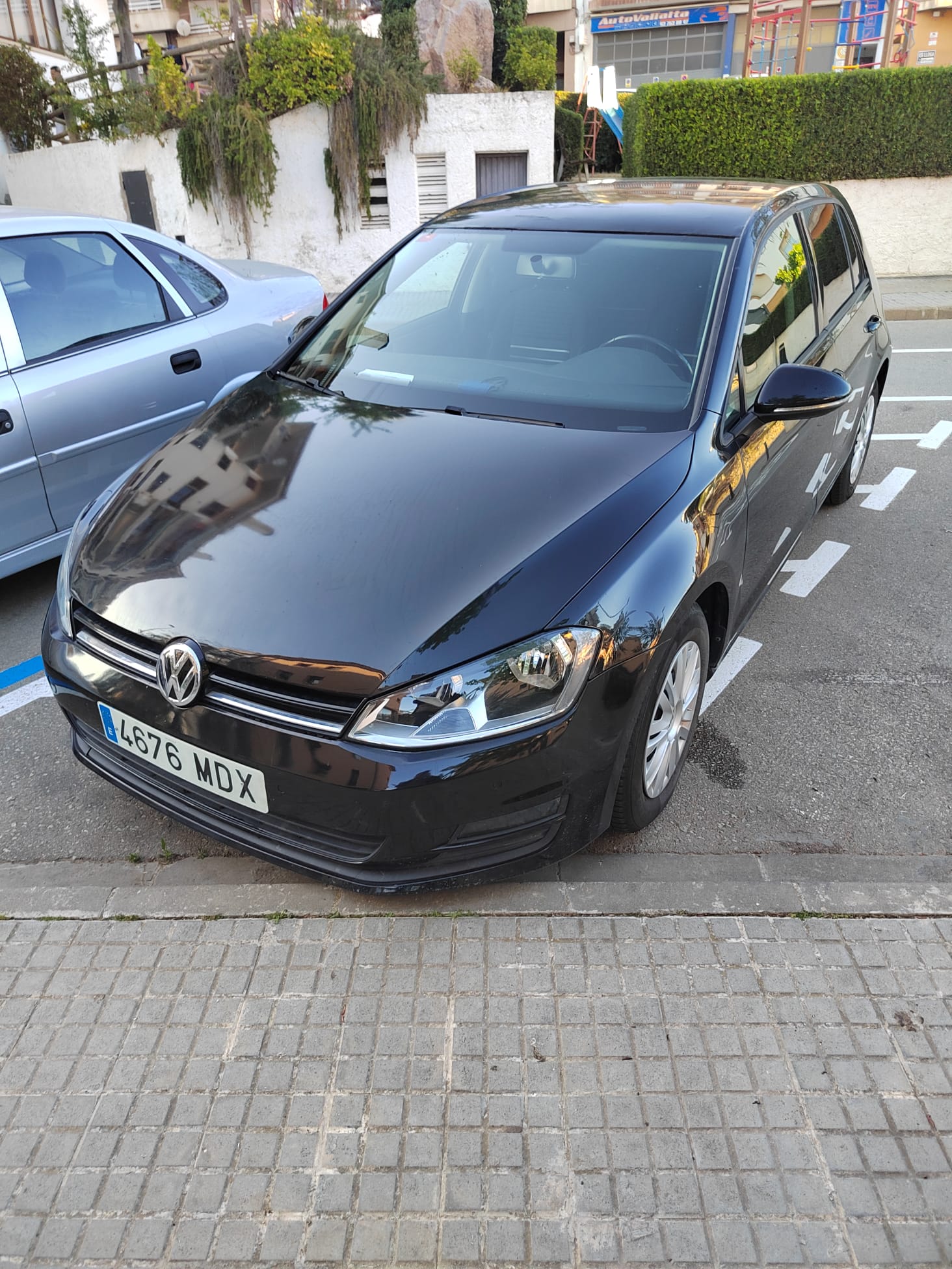 VOLKSWAGEN GOLF (01/04/2013) - 