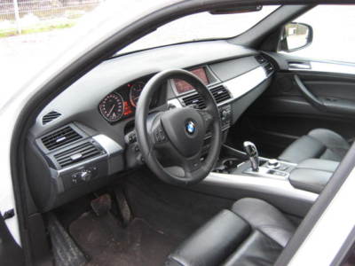 Left hand drive car BMW X5 (01/12/2009) - 