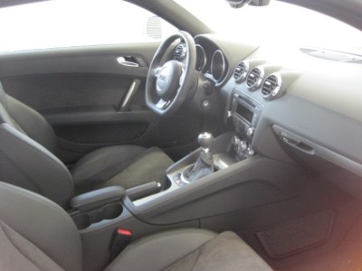 Left hand drive car AUDI TT (01/01/2011) - 