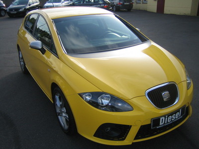 Left hand drive SEAT LEON 2.0 TDI FR 170