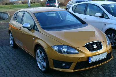 Left hand drive SEAT LEON 2.0 TDI DPF FR 170