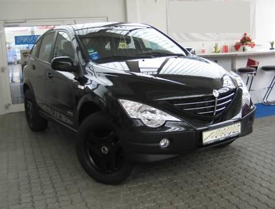 Left hand drive SSANGYONG ACTYON 2.0 230 2WD LPG