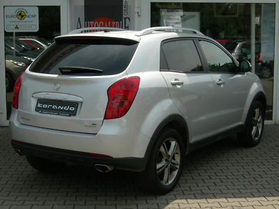 Left hand drive SSANGYONG KORANDO 2.0 XDi Sapphire 4WD