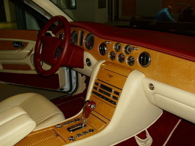 Left hand drive car BENTLEY ARNAGE (01/12/2007) - 