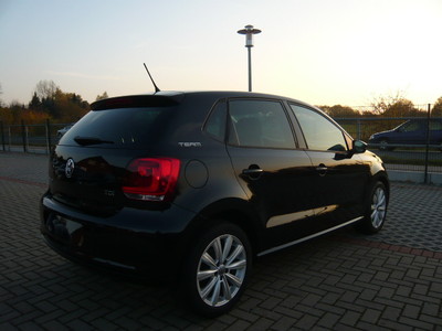 lhd car VOLKSWAGEN POLO (01/04/2011) - 
