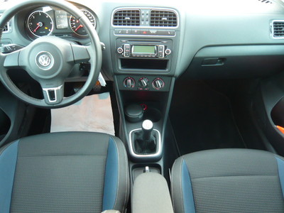 VOLKSWAGEN POLO (01/04/2011) - 