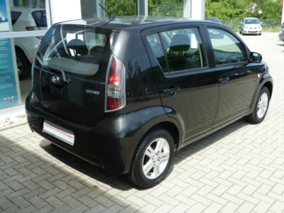 Left hand drive DAIHATSU SIRION 1.3