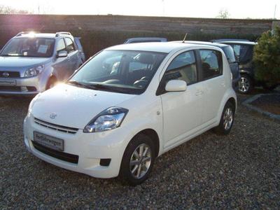 Left hand drive DAIHATSU SIRION 1.0