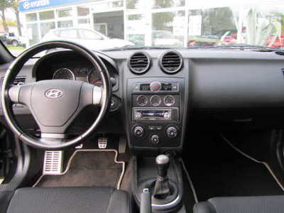 Left hand drive car HYUNDAI COUPE (01/10/2007) - 
