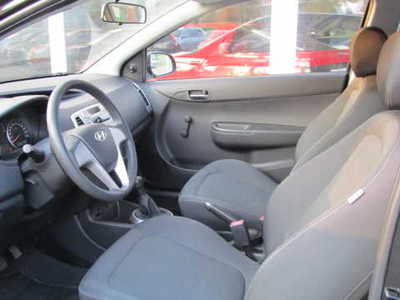Left hand drive car HYUNDAI i20 (01/10/2009) - 