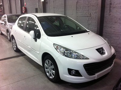 PEUGEOT 207 (01/11/2010) - 