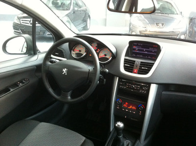 Left hand drive car PEUGEOT 207 (01/11/2010) - 