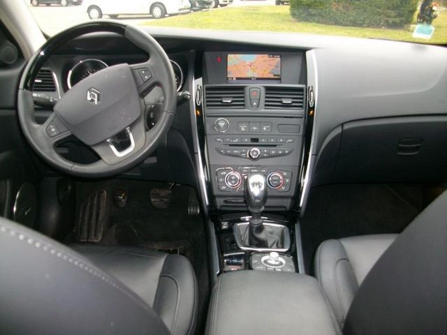 Left hand drive car RENAULT LATITUDE (21/01/2011) - 