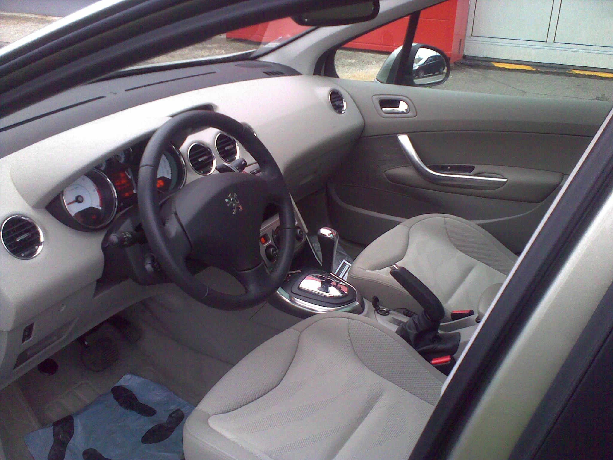 left hand drive PEUGEOT 308 (01/11/2010) -  