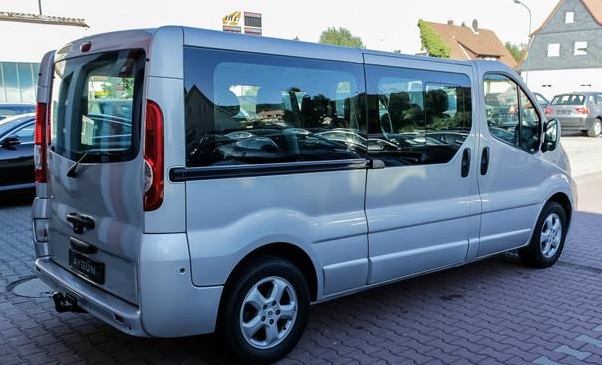 lhd car RENAULT TRAFIC (01/03/2011) - 