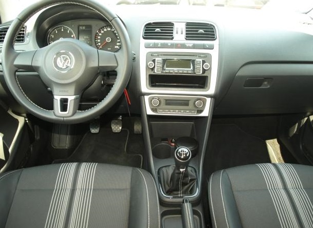 VOLKSWAGEN POLO (01/10/2012) - 