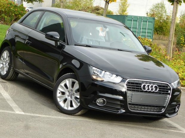 AUDI A1 (01/10/2013) - 