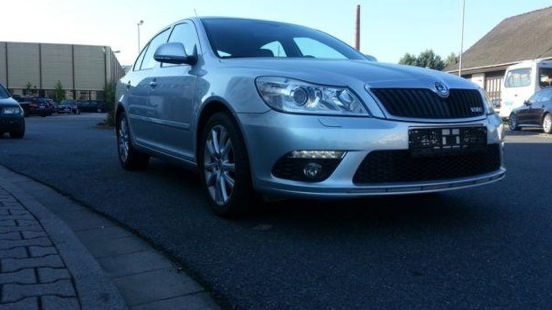 lhd SKODA OCTAVIA (01/09/2010) - 