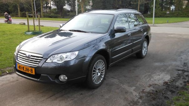 Left hand drive SUBARU OUTBACK 2.5i Exclusive Edition