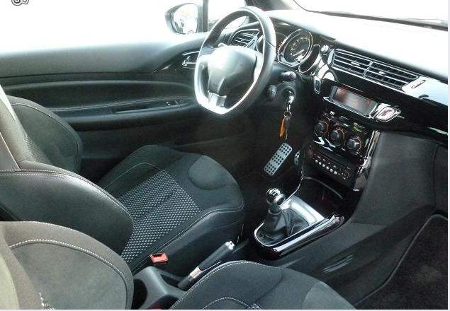 Left hand drive CITROEN DS3  1.6 VTI 120 SO CHIC