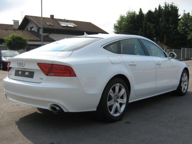 AUDI A7 (10/03/2012) - 