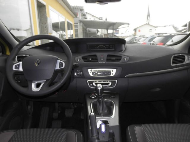 Left hand drive car RENAULT SCENIC (02/01/2014) - 