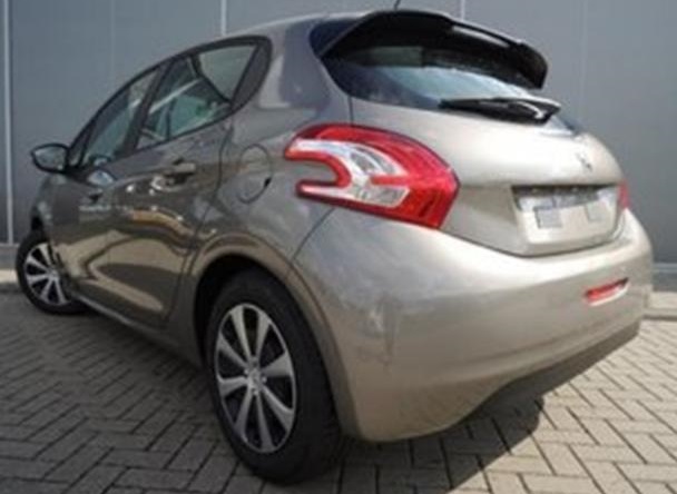 Left hand drive PEUGEOT 208 1.4 e-HDI FAP 68 Active