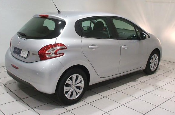 PEUGEOT 208 (01/03/2013) - 