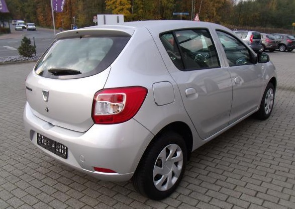 DACIA SANDERO (01/04/2014) - 