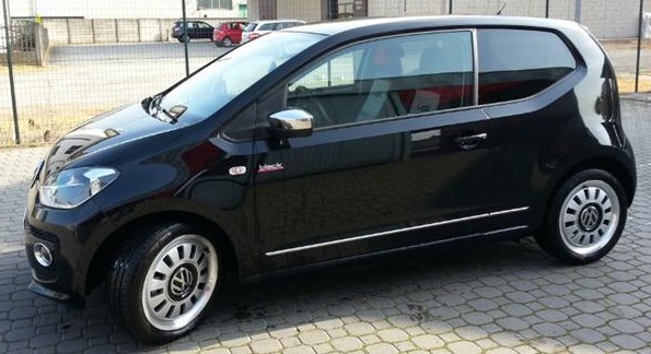 VOLKSWAGEN UP (01/05/2012) - 