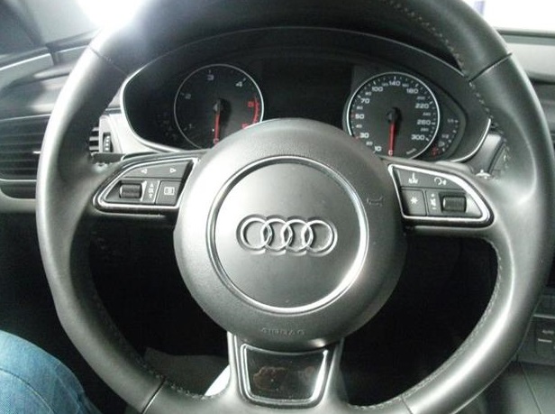 Left hand drive car AUDI A7 (01/11/2012) - 