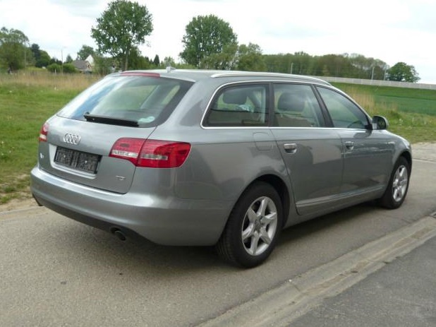 AUDI A6 (01/08/2010) - 