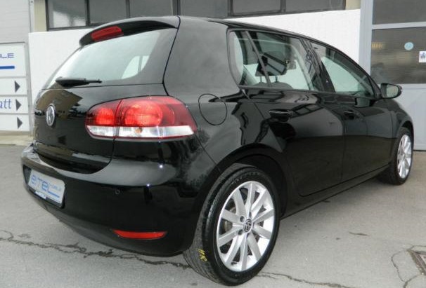 VOLKSWAGEN GOLF (01/04/2011) - 