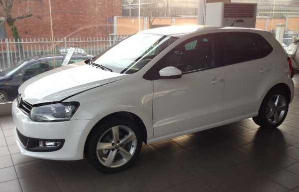 Left hand drive VOLKSWAGEN POLO 1.6 Highline 82 bhp