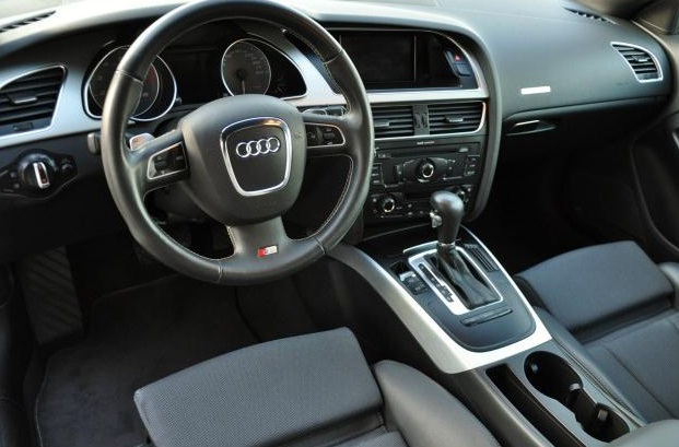 AUDI S5 (01/08/2009) - 