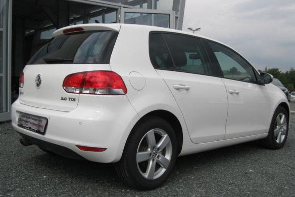 Left hand drive VOLKSWAGEN GOLF 2.0 TDI DSG TEAM