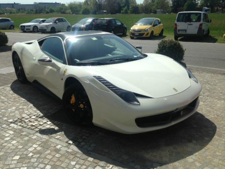 FERRARI 458 (01/02/2011) - 