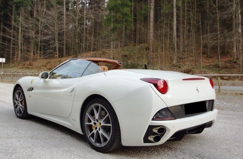 FERRARI CALIFORNIA (01/07/2010) - 