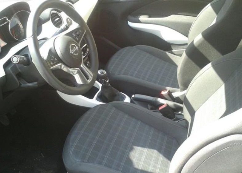 lhd car OPEL ADAM (01/04/2013) - 