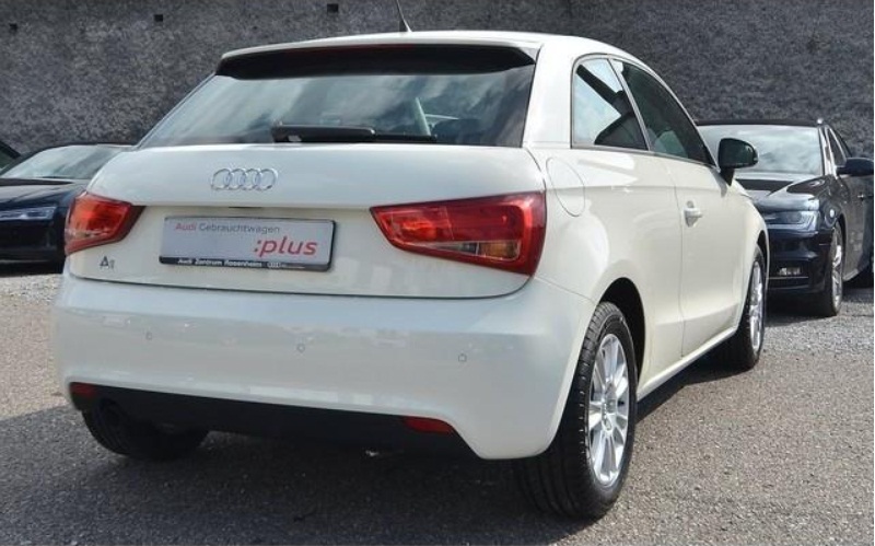 lhd car AUDI A1 (01/06/2011) - 