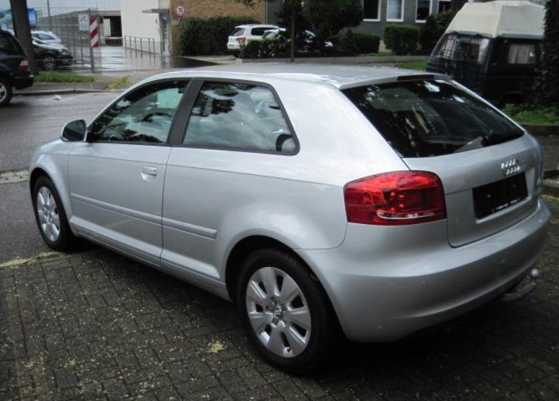 Left hand drive car AUDI A3 (01/10/2009) - 