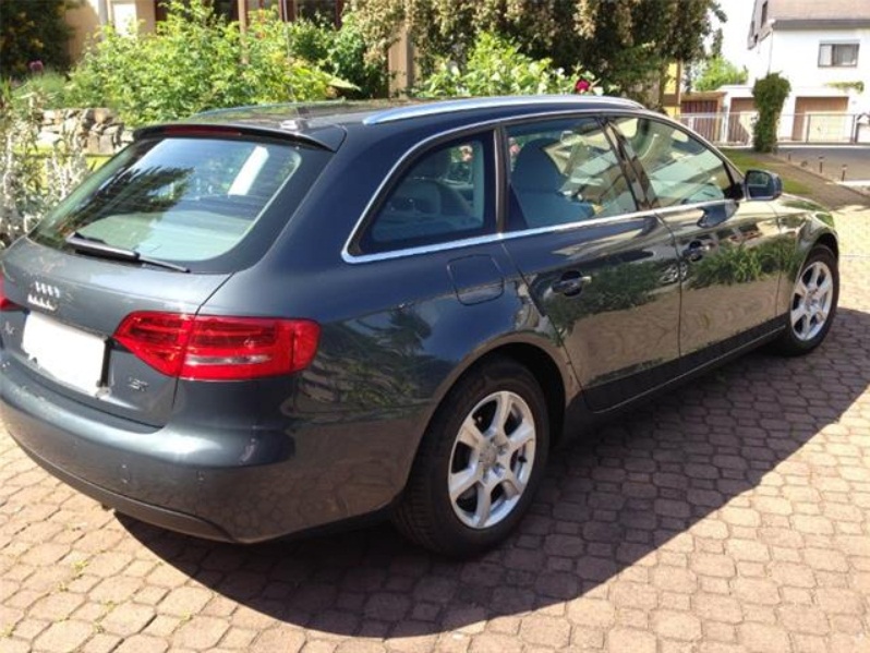 Left hand drive AUDI A4 1.8 TFSI Attraction